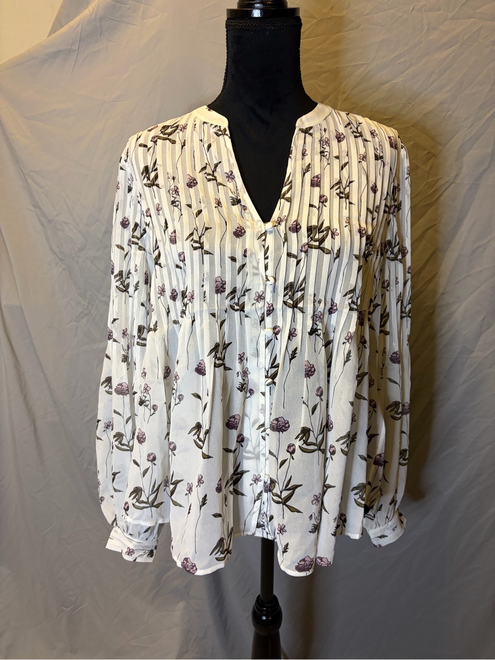 7 For All Mankind Ivory Floral Pintuck Button-Front Blouse